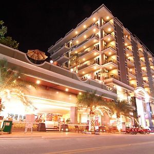 LK Royal Suite